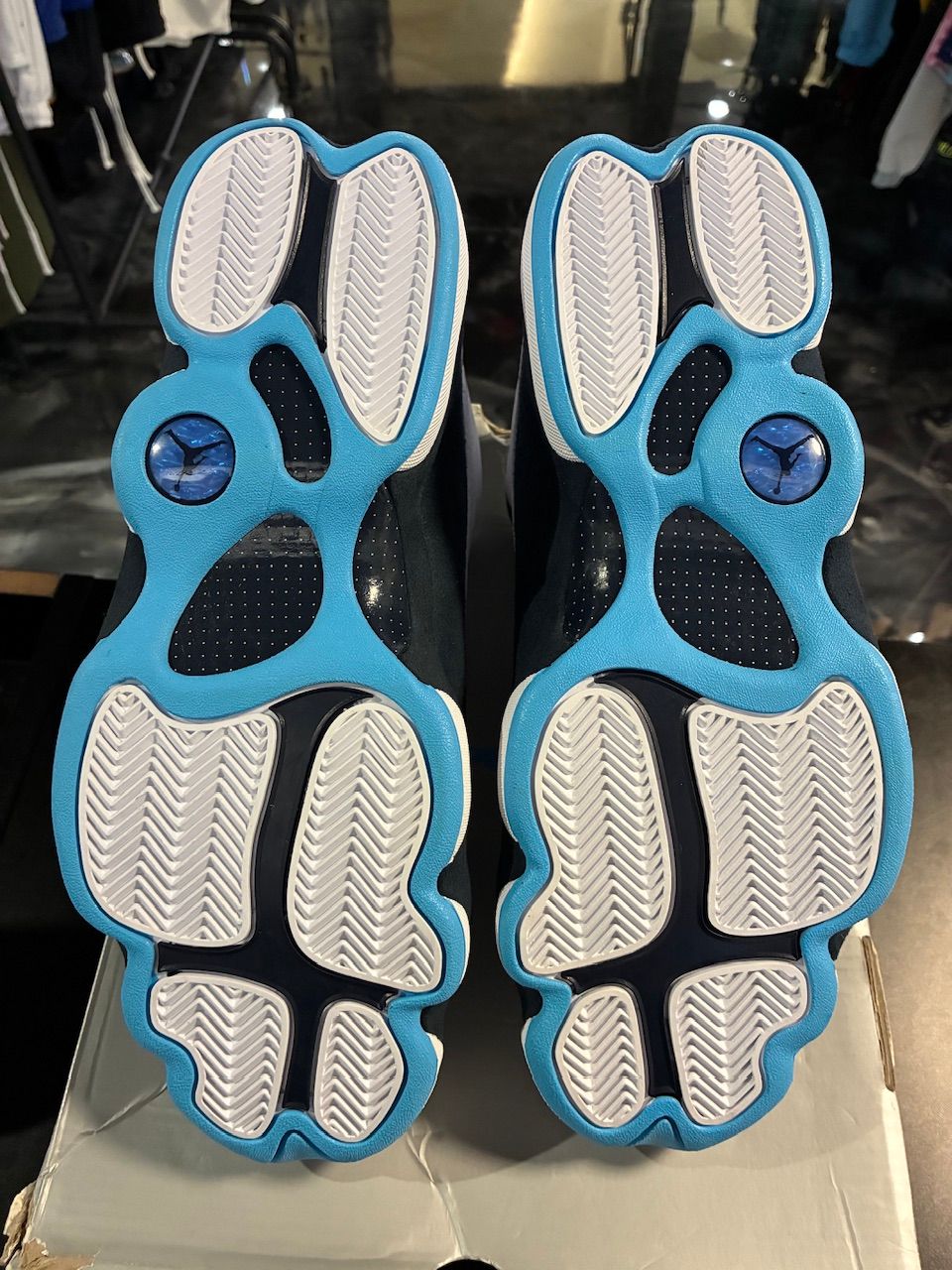 Jordan 13 Retro Obsidian Powder Blue White - Like New