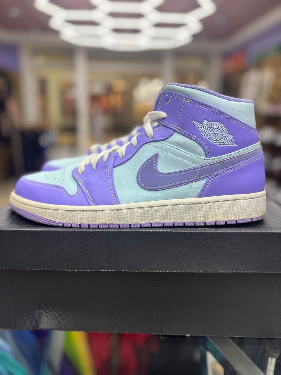 Jordan 1 Mid Purple Aqua - Used/Worn