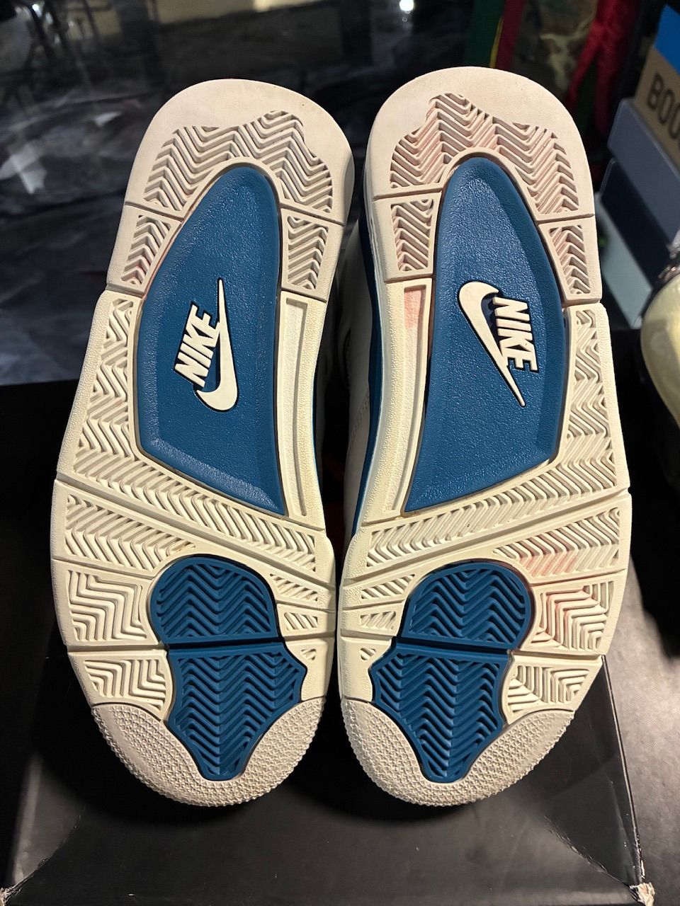 Jordan 4 Retro Military Blue (2024) - Used/Worn