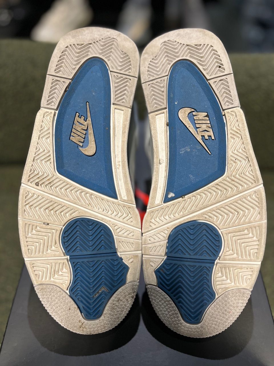 Jordan 4 Retro Military Blue (2024) - Used/Worn