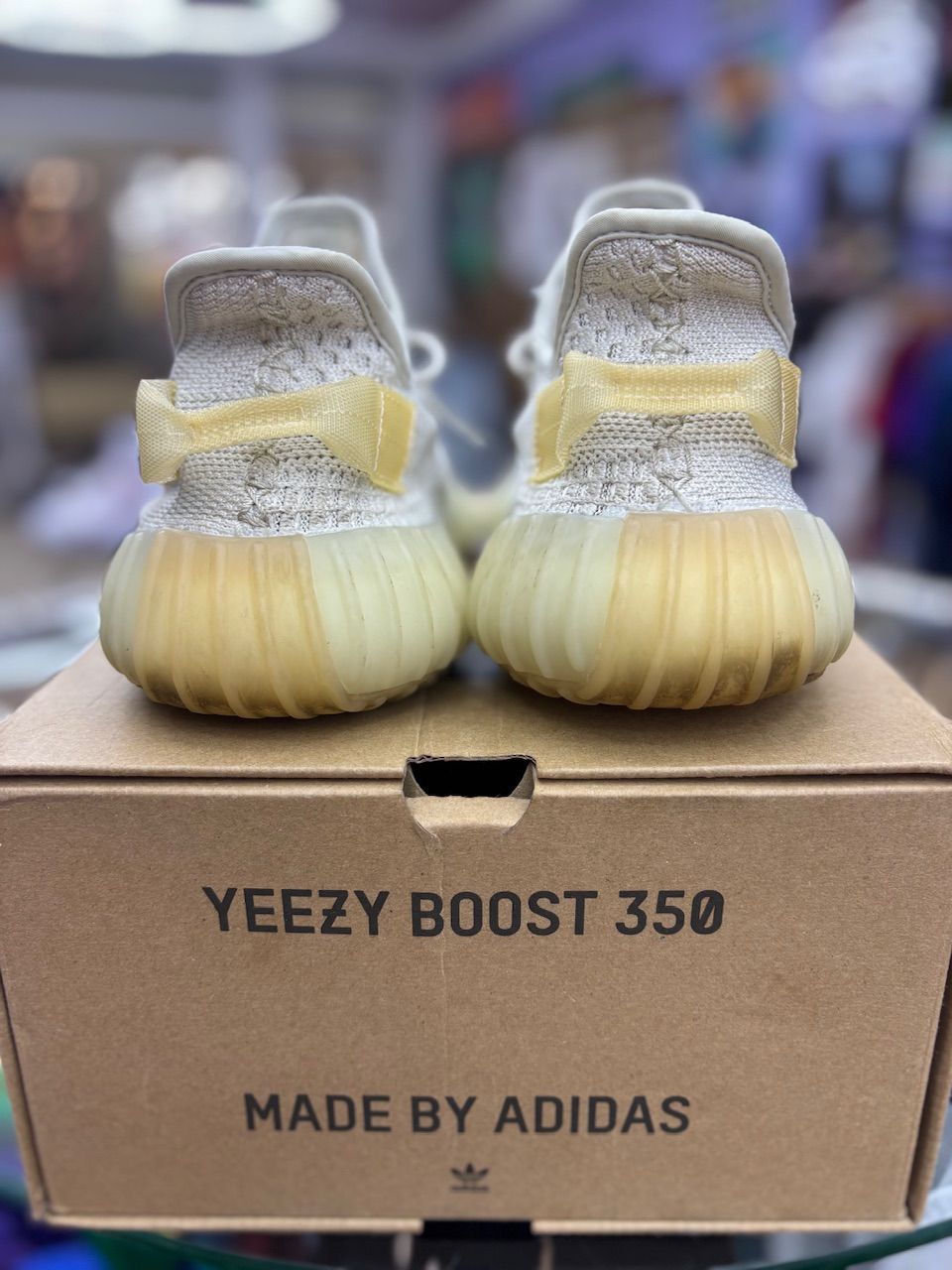 adidas Yeezy Boost 350 V2 Light - Used/Worn