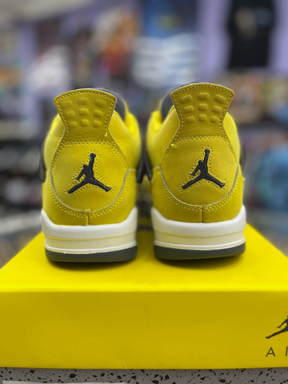 Jordan 4 Retro Lightning (2021) (GS) - Used/Worn