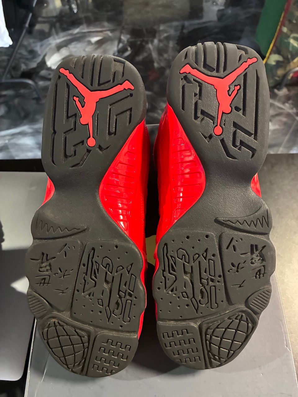 Jordan 9 Retro Chile Red (GS) - Used/Rep Box