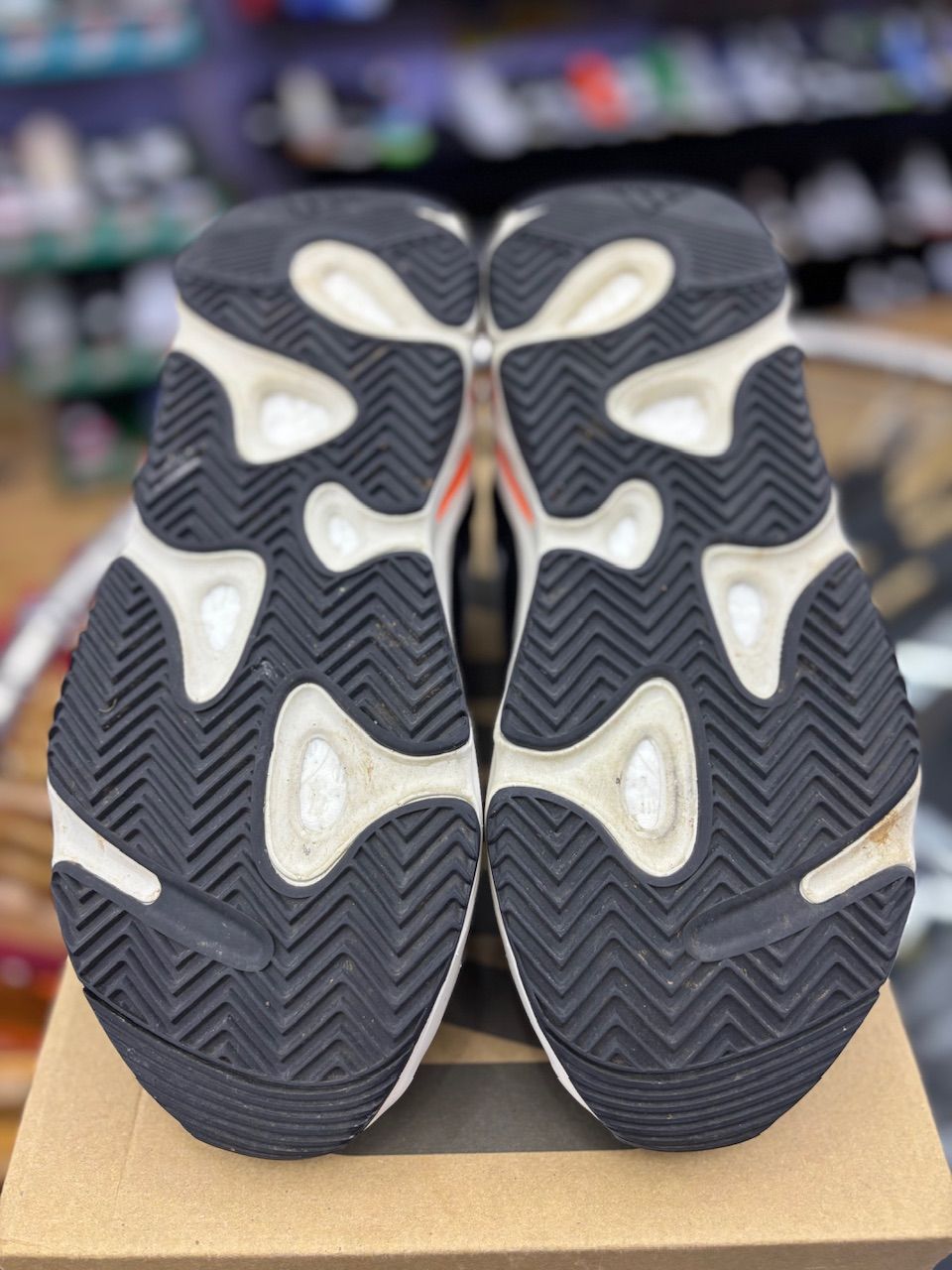 adidas Yeezy Boost 700 Wave Runner - Used/Worn