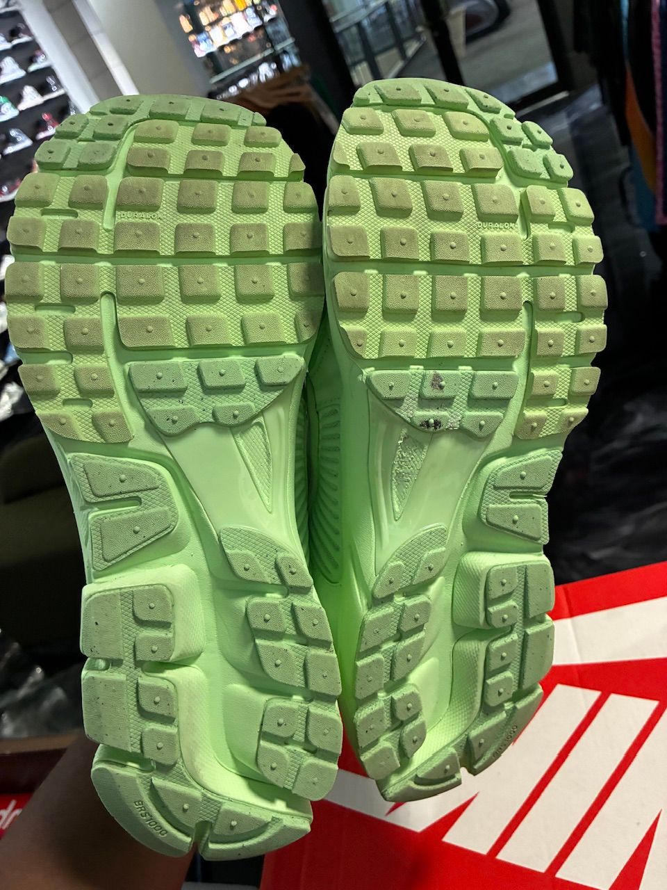Nike Zoom Vomero 5 Vapor Green - Used/Worn