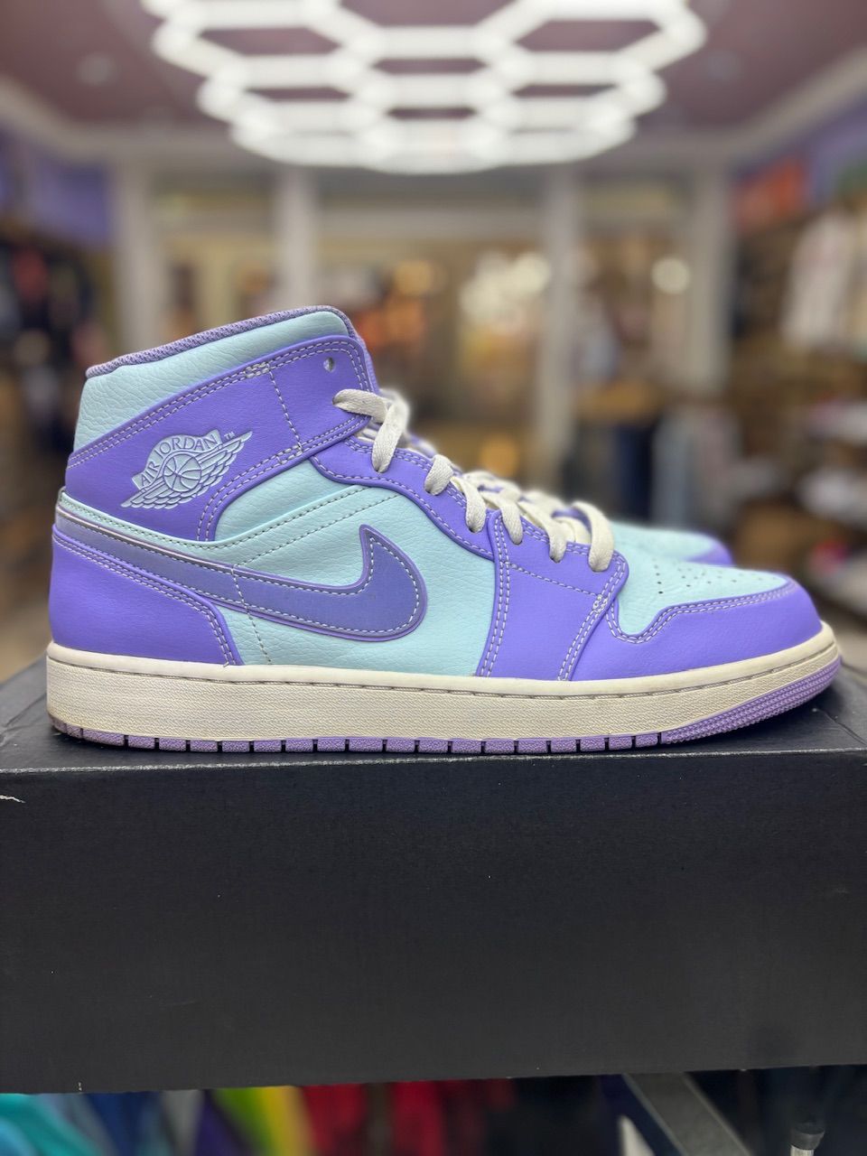 Jordan 1 Mid Purple Aqua - Used/Worn