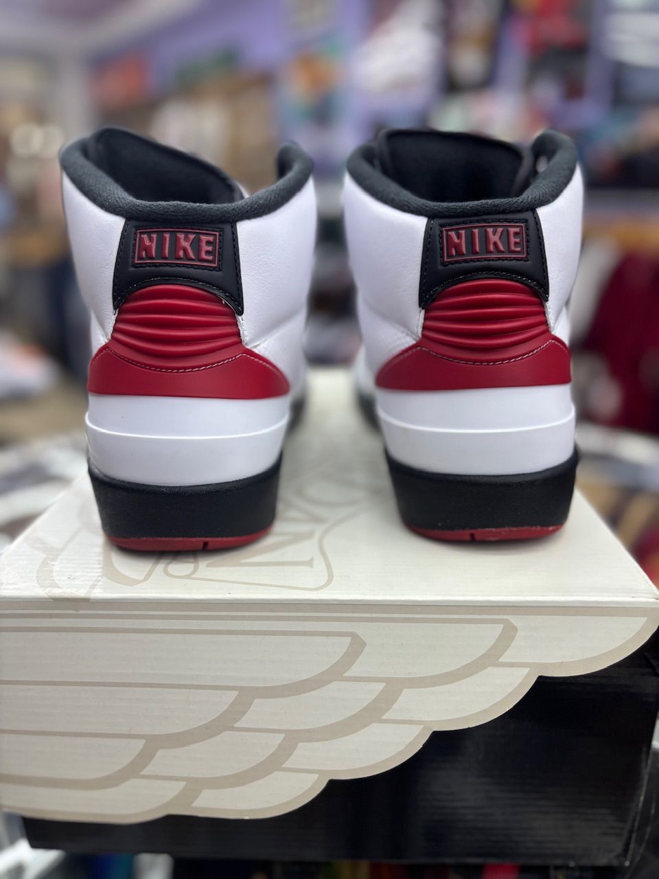 Jordan 2 Retro OG Chicago (2022) - Used/Worn