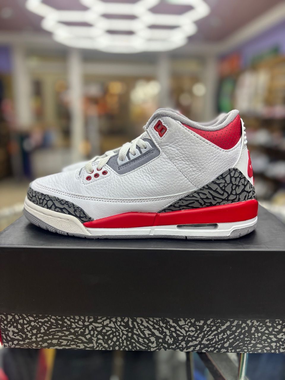 Jordan 3 Retro Fire Red (2022) (GS) - Used/Worn