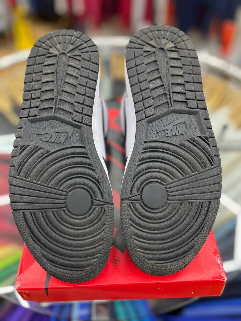 Jordan 1 Retro High Silver Toe (Women's) - Used/Worn