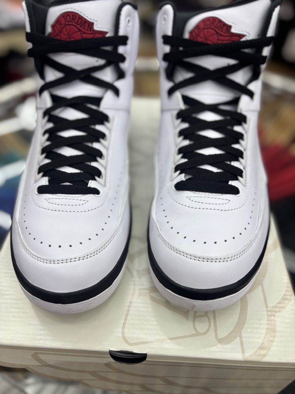 Jordan 2 Retro OG Chicago (2022) - Used/Worn