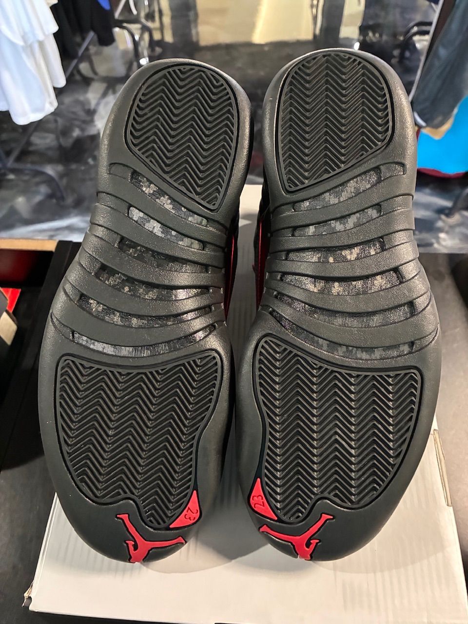 Jordan 12 Retro Bloodline - Used/Worn