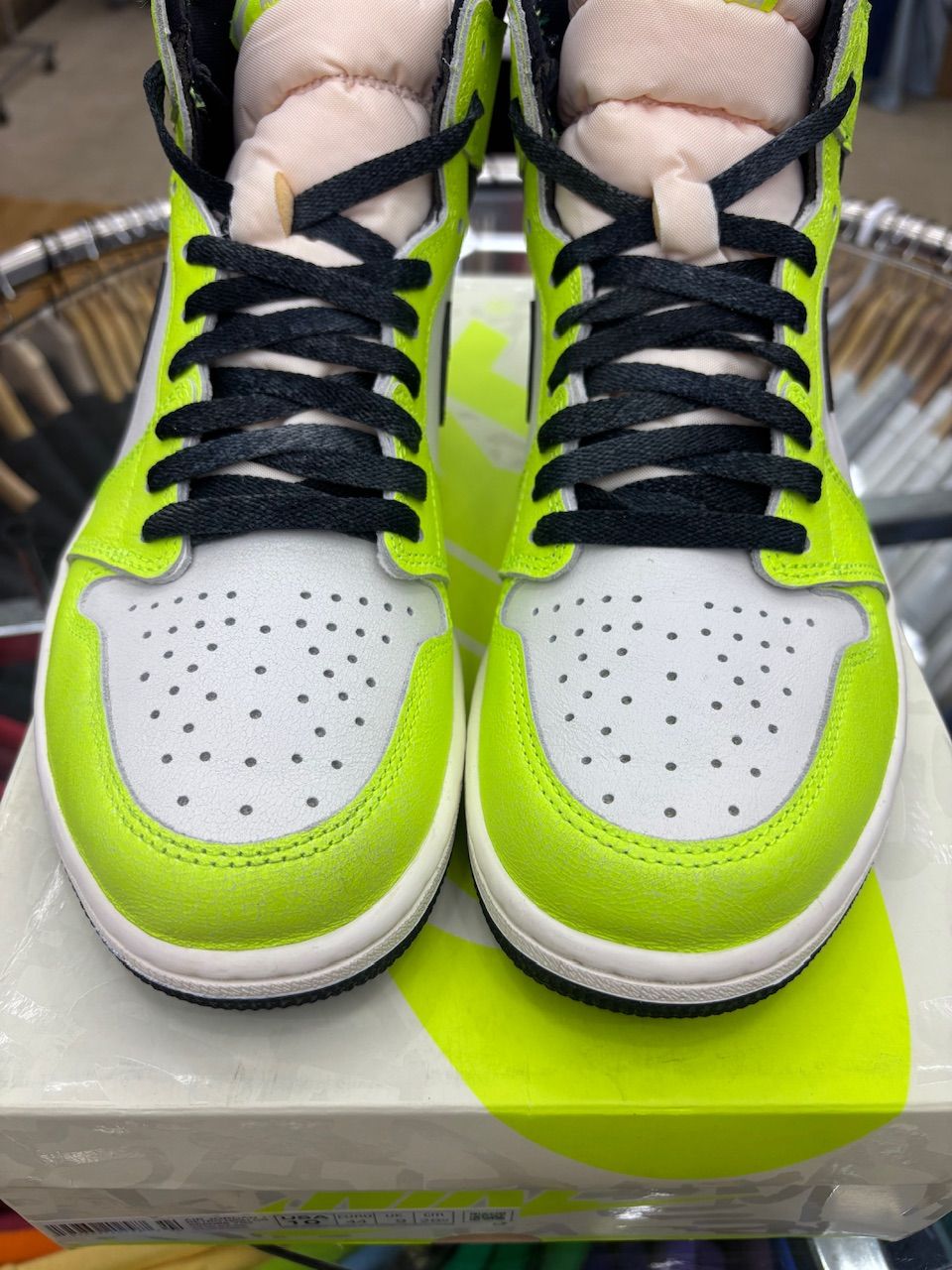 Jordan 1 Retro High OG Visionaire - Used/Worn
