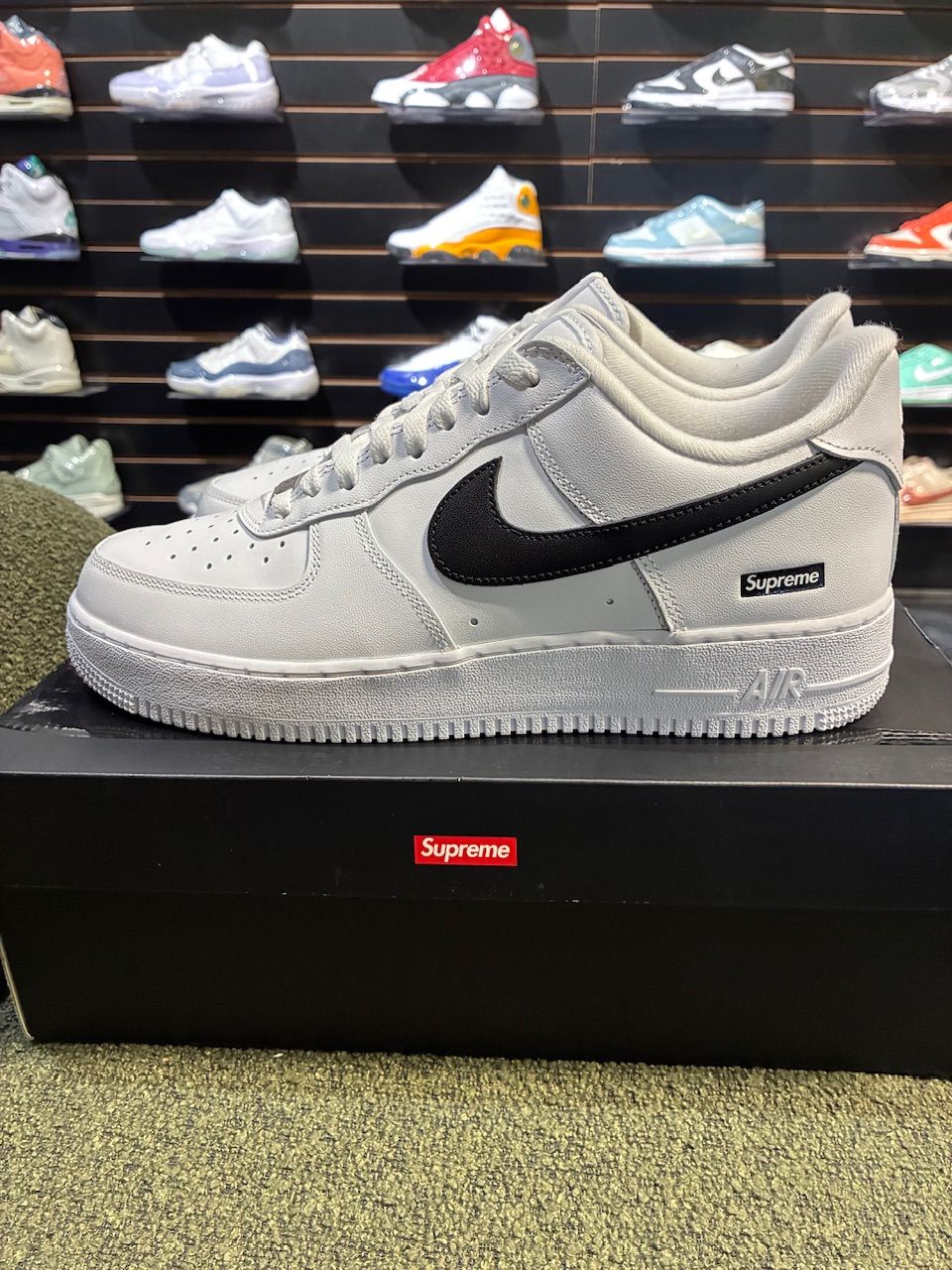 Nike Air Force 1 Low Supreme White Black - Used/Worn