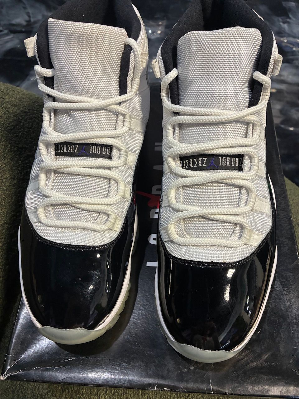 Jordan 11 Retro Concord (2018) - Used/Worn