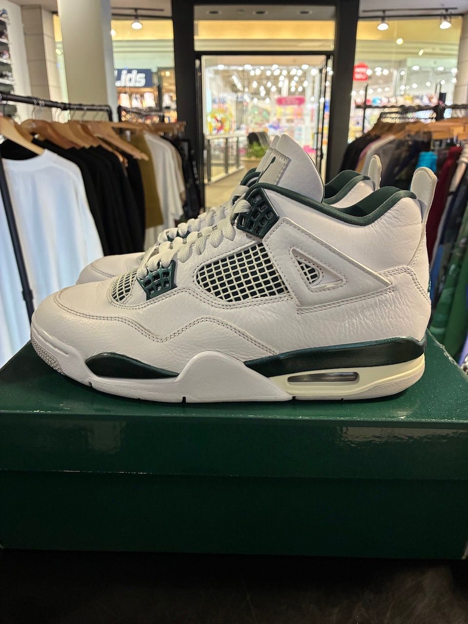 Jordan 4 Retro Oxidized Green - Used/Worn