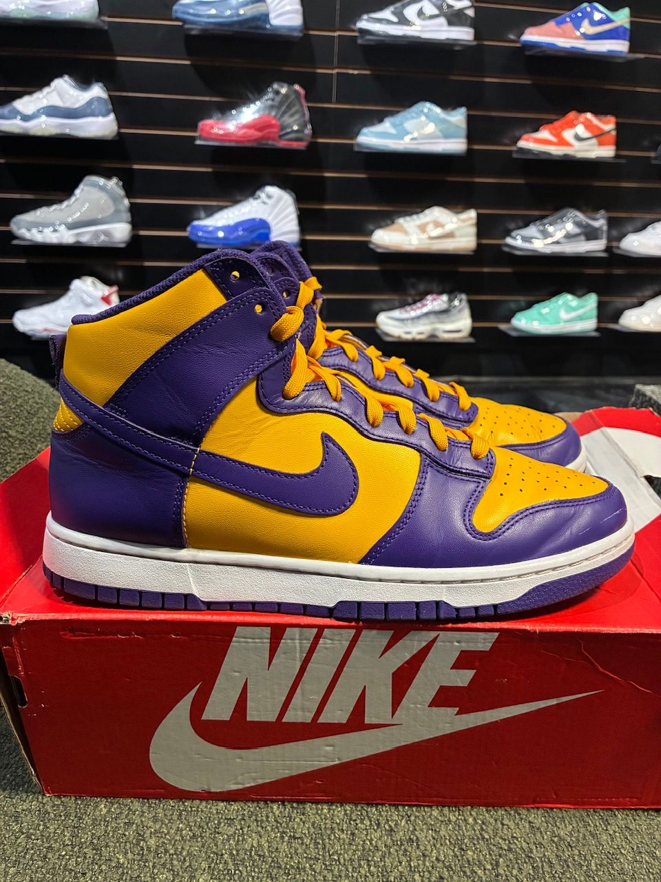 Nike Dunk High Lakers - Used/Worn