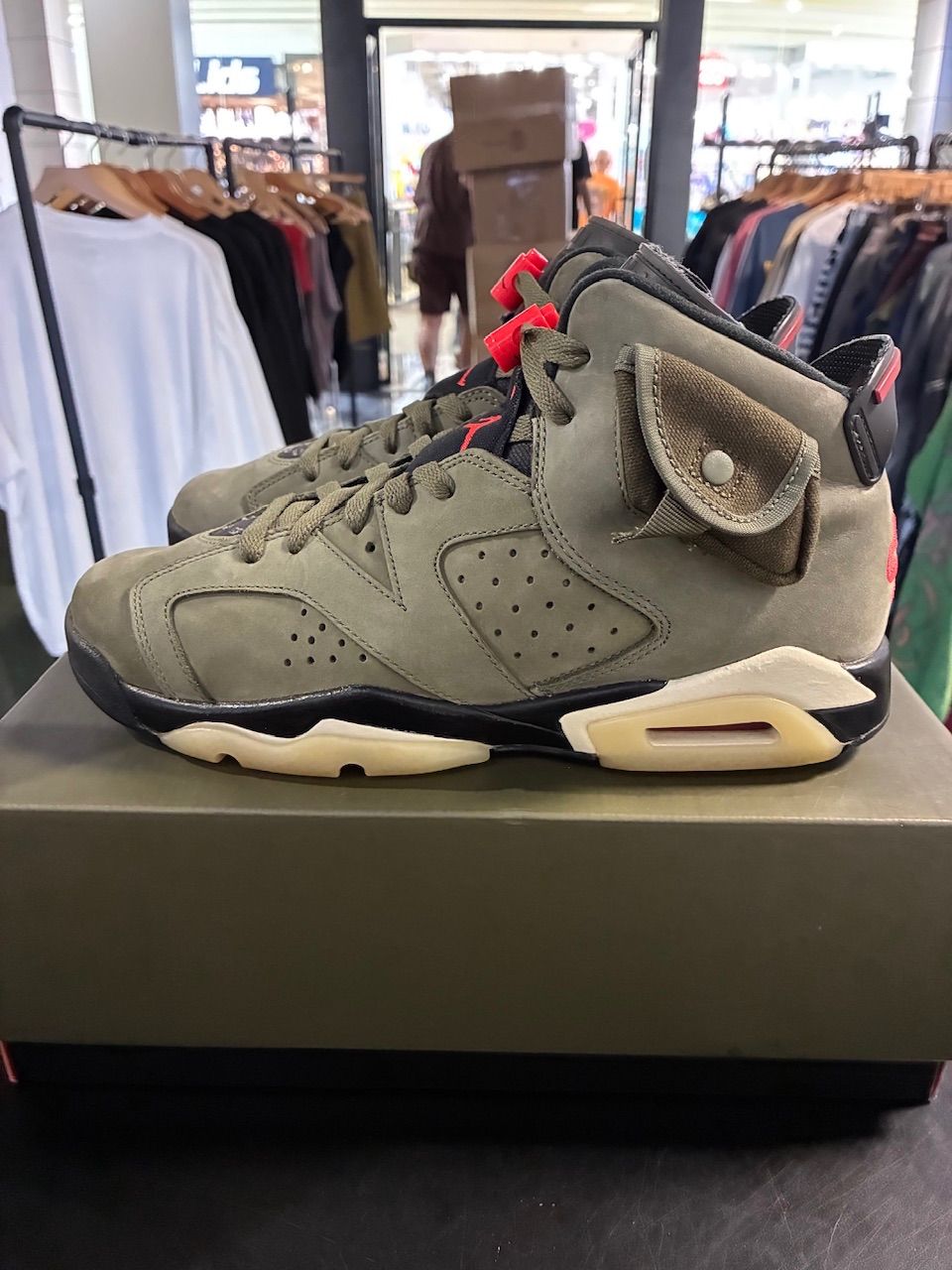 Jordan 6 Retro Travis Scott Olive - Used/Worn