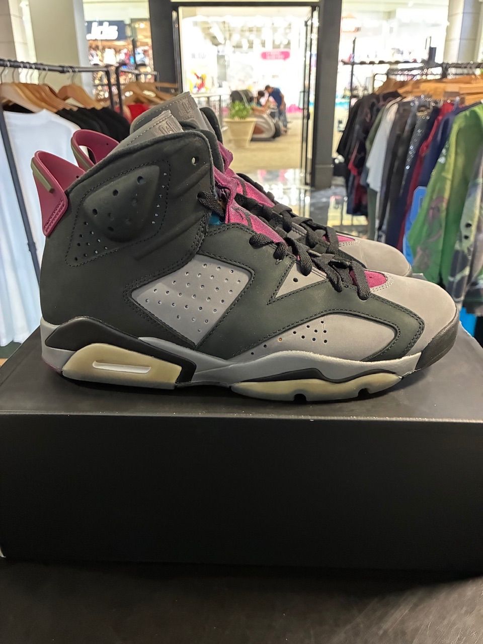 Jordan 6 Retro Bordeaux - Used/Worn