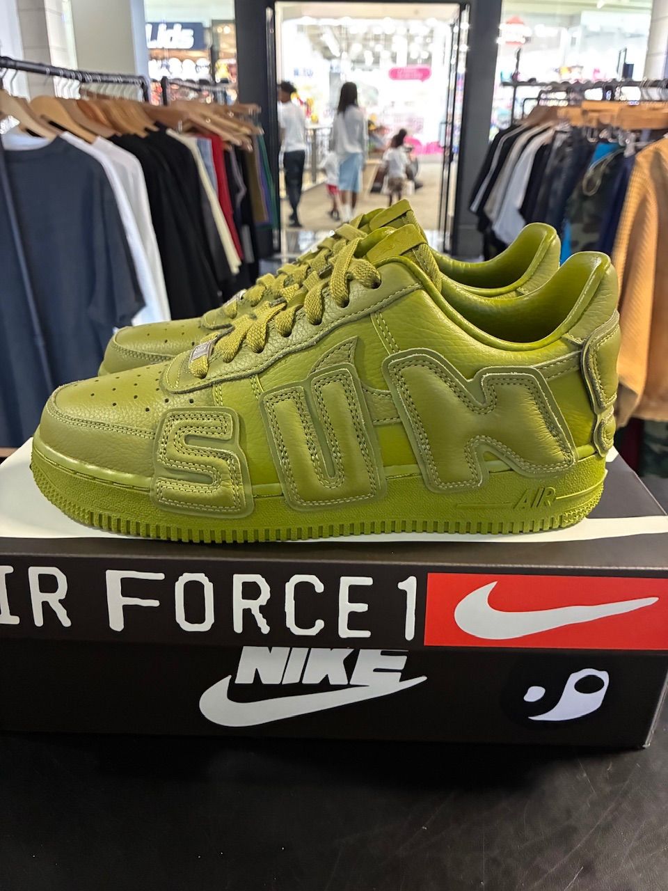 Nike Air Force 1 Low Cactus Plant Flea Market Moss - Used/Worn