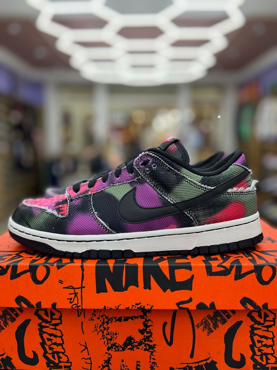 Nike Dunk Low Graffiti Pink - Used/Worn