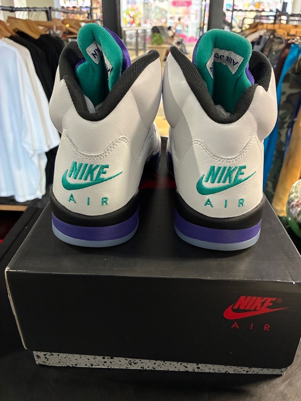 Jordan 5 Retro Grape (2025) - Used/Worn