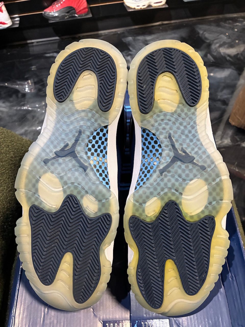 Jordan 11 Retro UNC Win Like 82 - Used/Worn