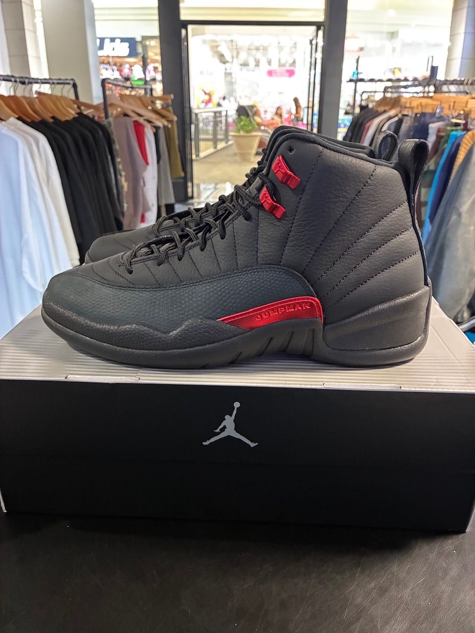 Jordan 12 Retro Bloodline - Used/Worn
