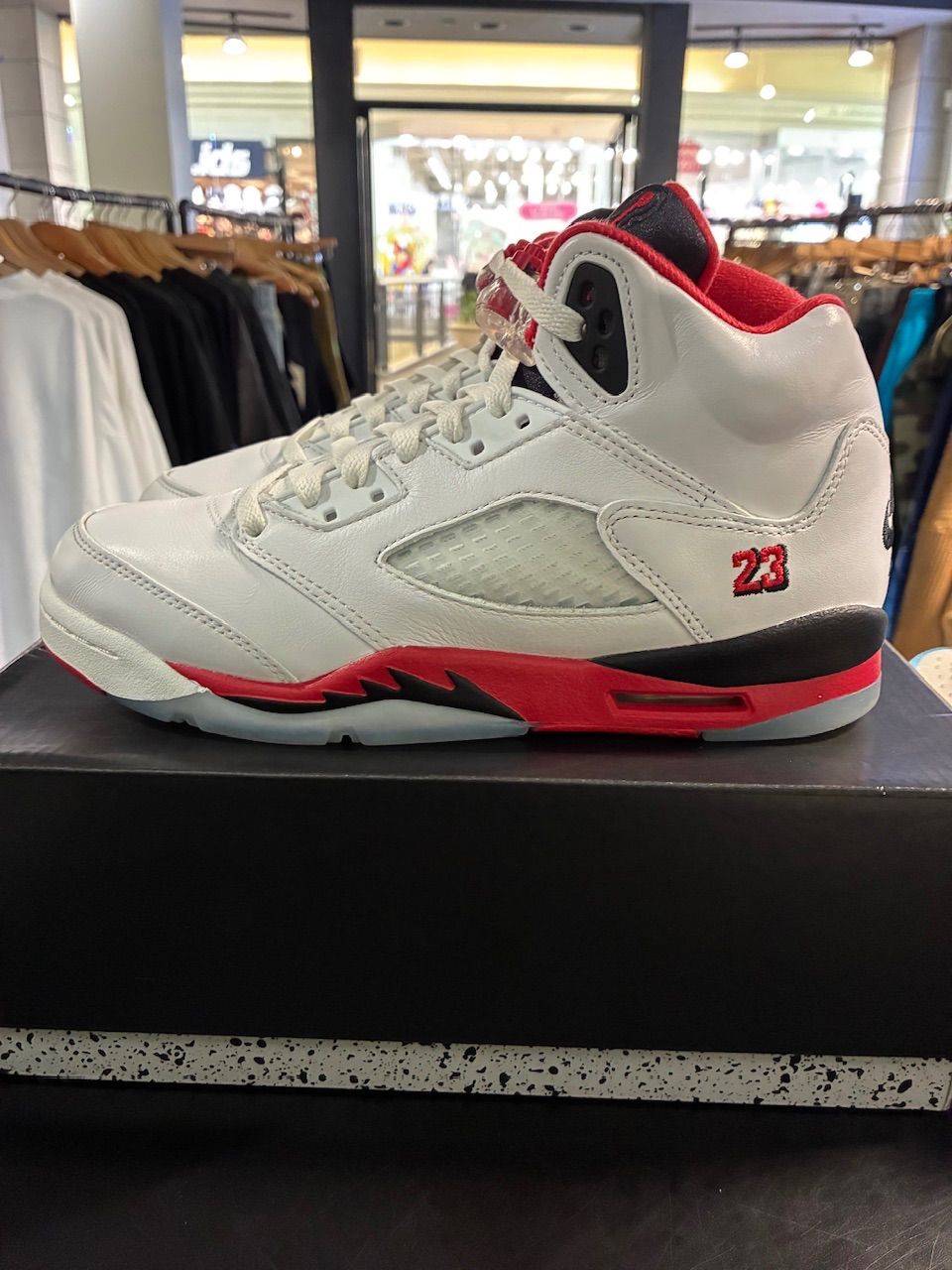 Jordan 5 Retro Fire Red Black Tongue (2025) (GS) - Used/Worn
