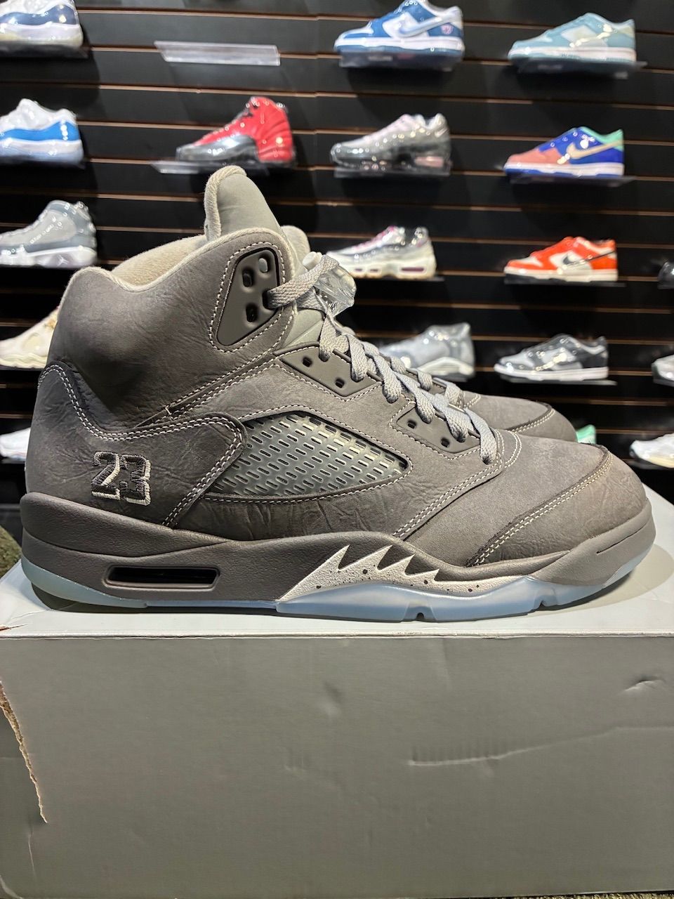 Jordan 5 Retro Wolf Grey (2026) - Used/Worn
