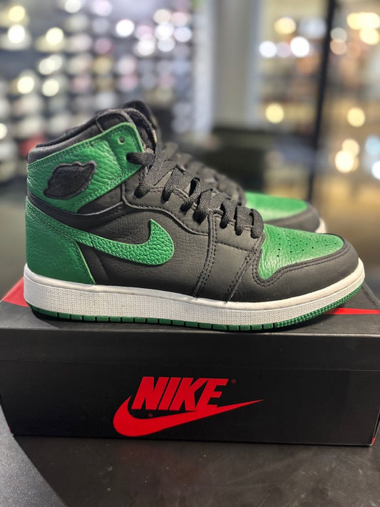 Jordan 1 Retro High Pine Green Black (GS) - Used/Worn
