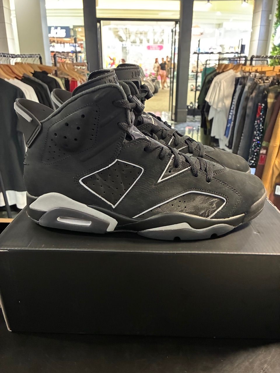 Jordan 6 Retro Cap and Gown - Used/Worn