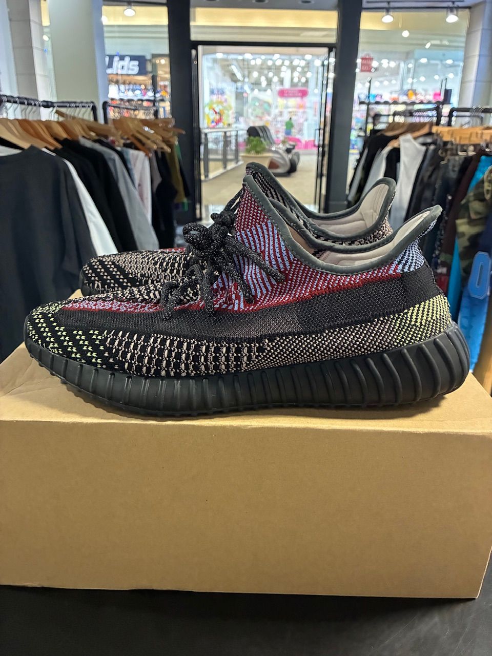 adidas Yeezy Boost 350 V2 Yecheil (Non-Reflective) - Used/Worn
