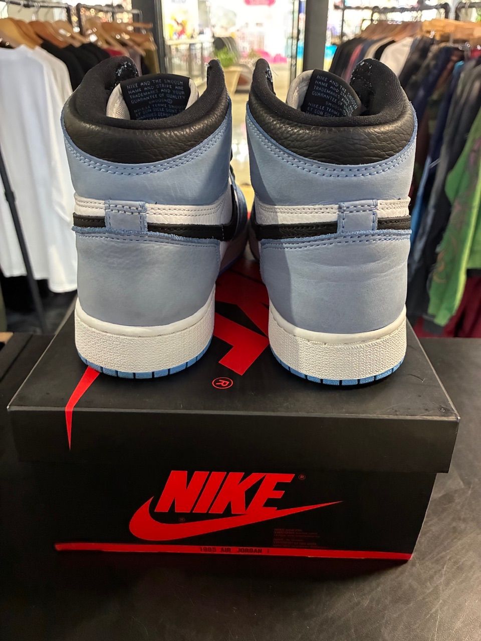 Jordan 1 Retro High OG University Blue (GS) - Used/Worn