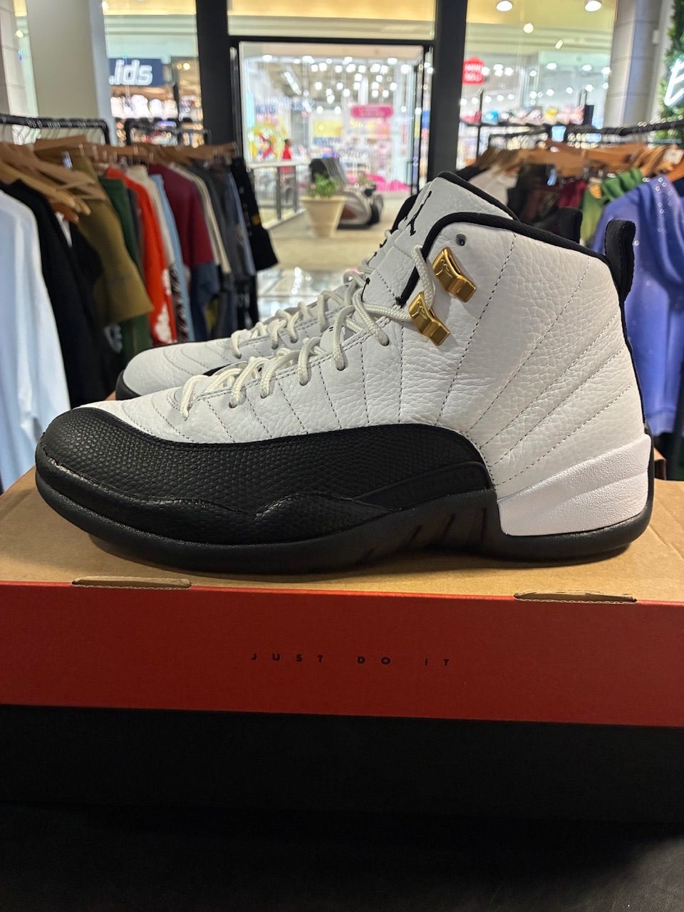 Jordan 12 Retro Taxi (2025) - Used/Worn