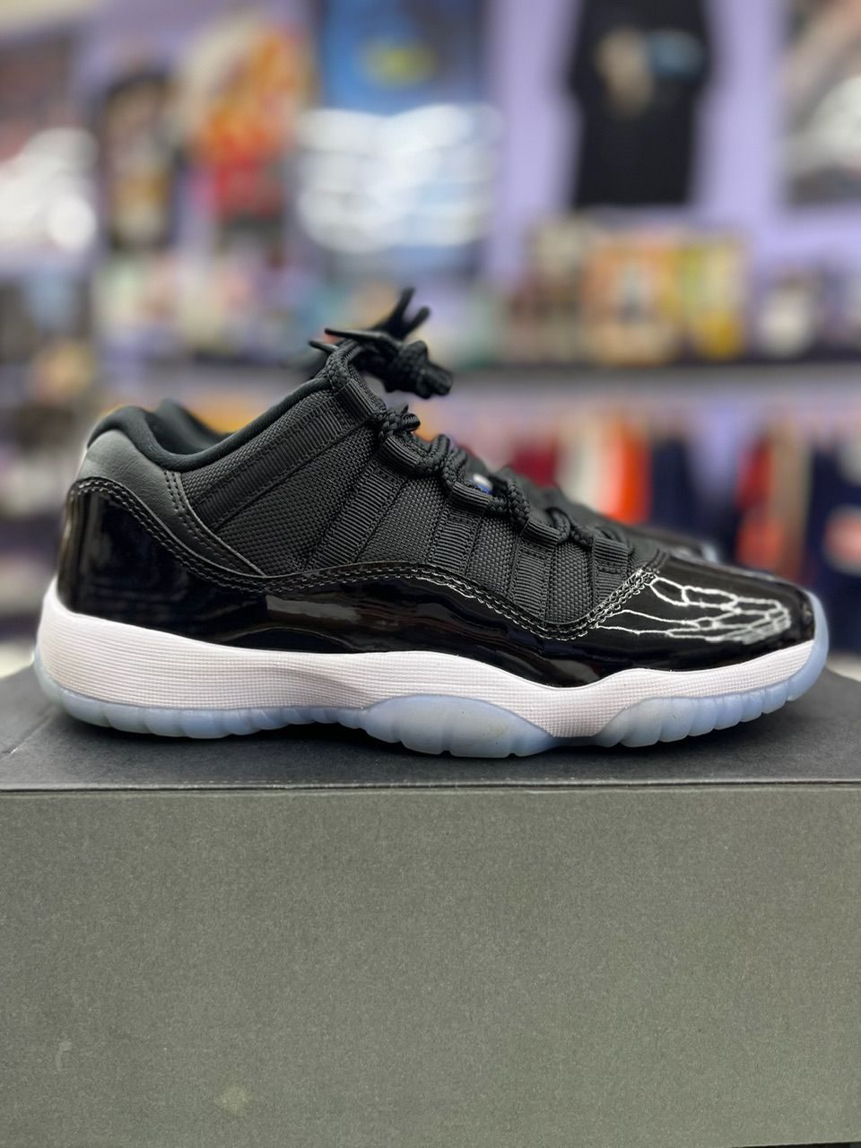 Jordan 11 Retro Low Space Jam (GS) - Used/Worn