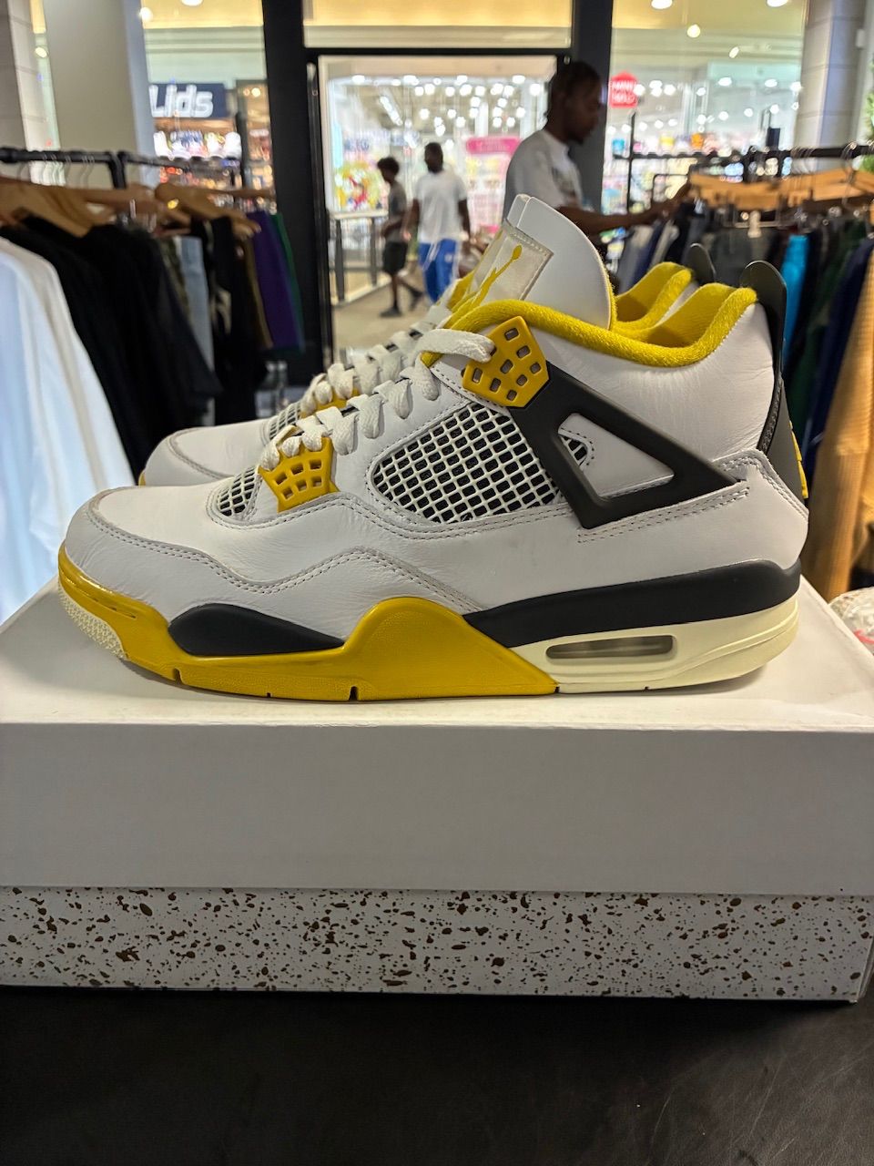 Jordan 4 Retro Vivid Sulfur (Women's) - Used/Worn