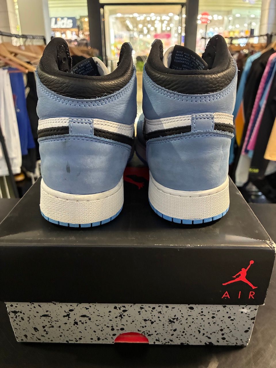 Jordan 1 Retro High OG University Blue (GS) - Used/Rep Box