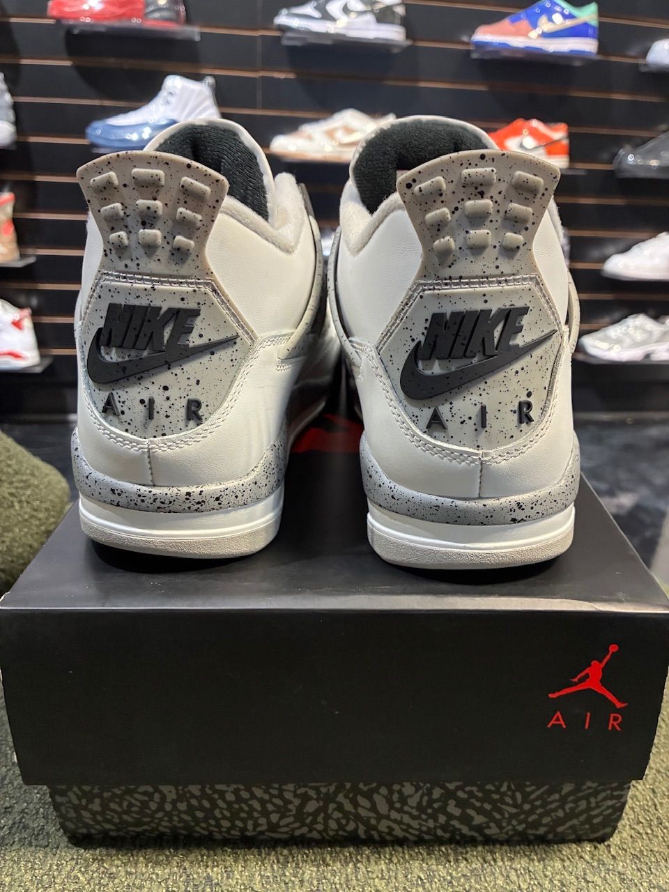 Jordan 4 Retro White Cement (2025) (GS) - Used/Rep Box