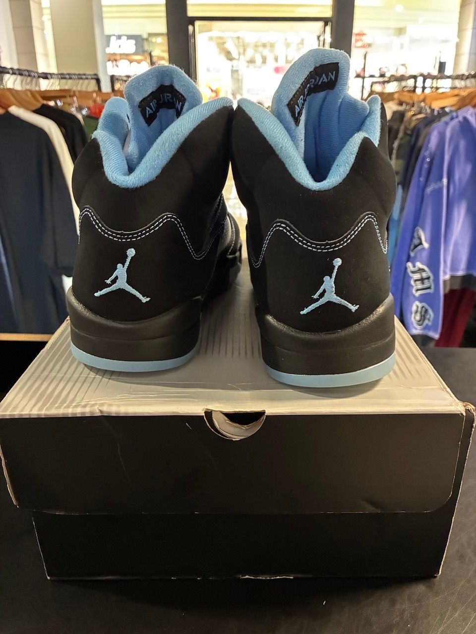 Jordan 5 Retro Black University Blue (2026) - Used/Worn
