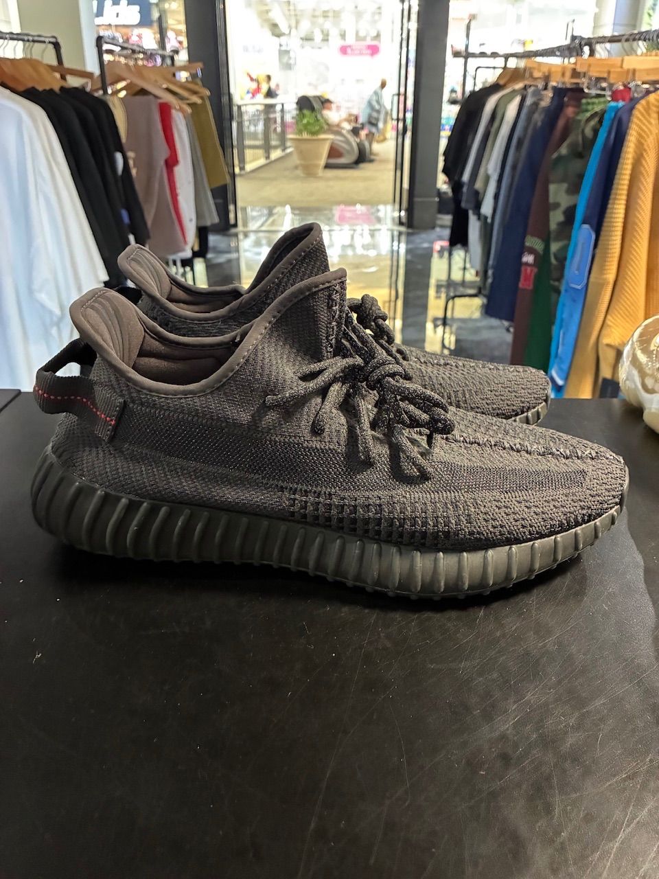 adidas Yeezy Boost 350 V2 Black (Non-Reflective) - No Box/Used