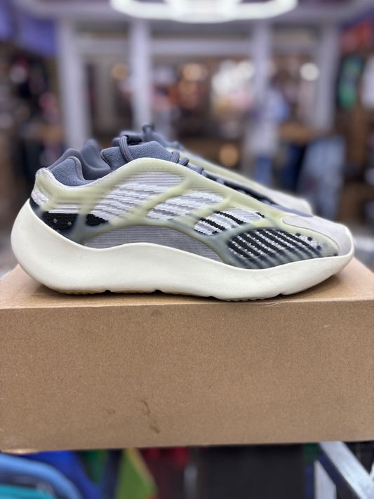 adidas Yeezy 700 V3 Fade Salt - Used/Worn