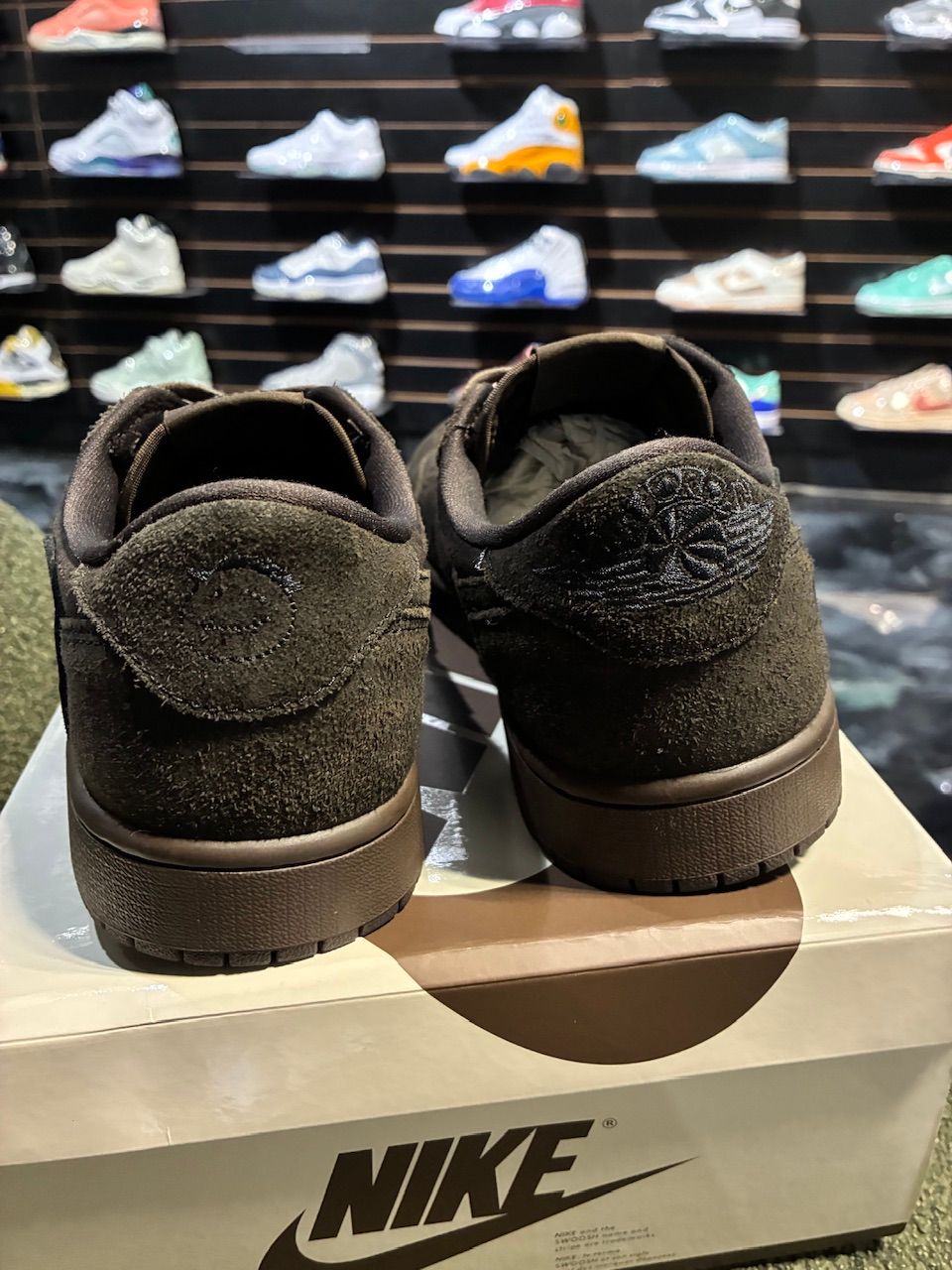Jordan 1 Retro Low OG SP Travis Scott Velvet Brown - Used/Worn