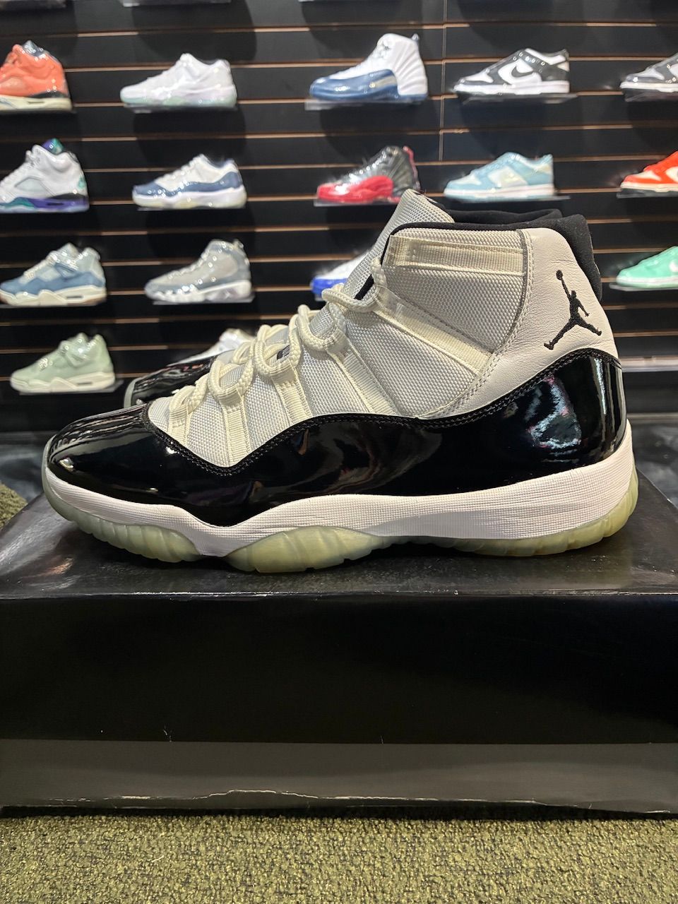 Jordan 11 Retro Concord (2018) - Used/Worn
