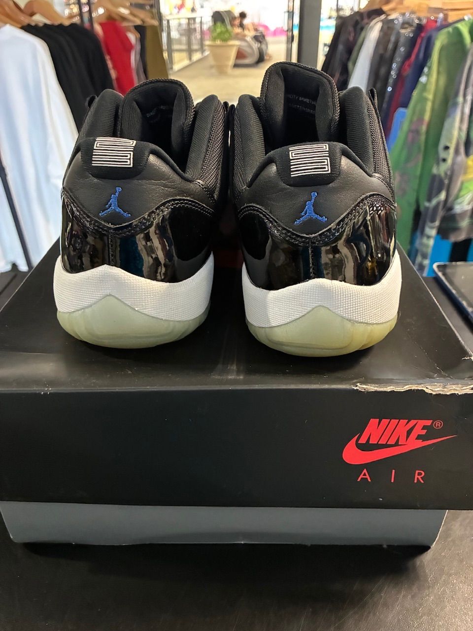 Jordan 11 Retro Low Space Jam - Used/Worn