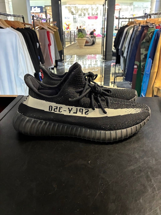 adidas Yeezy Boost 350 V2 Core Black White - No Box/Used