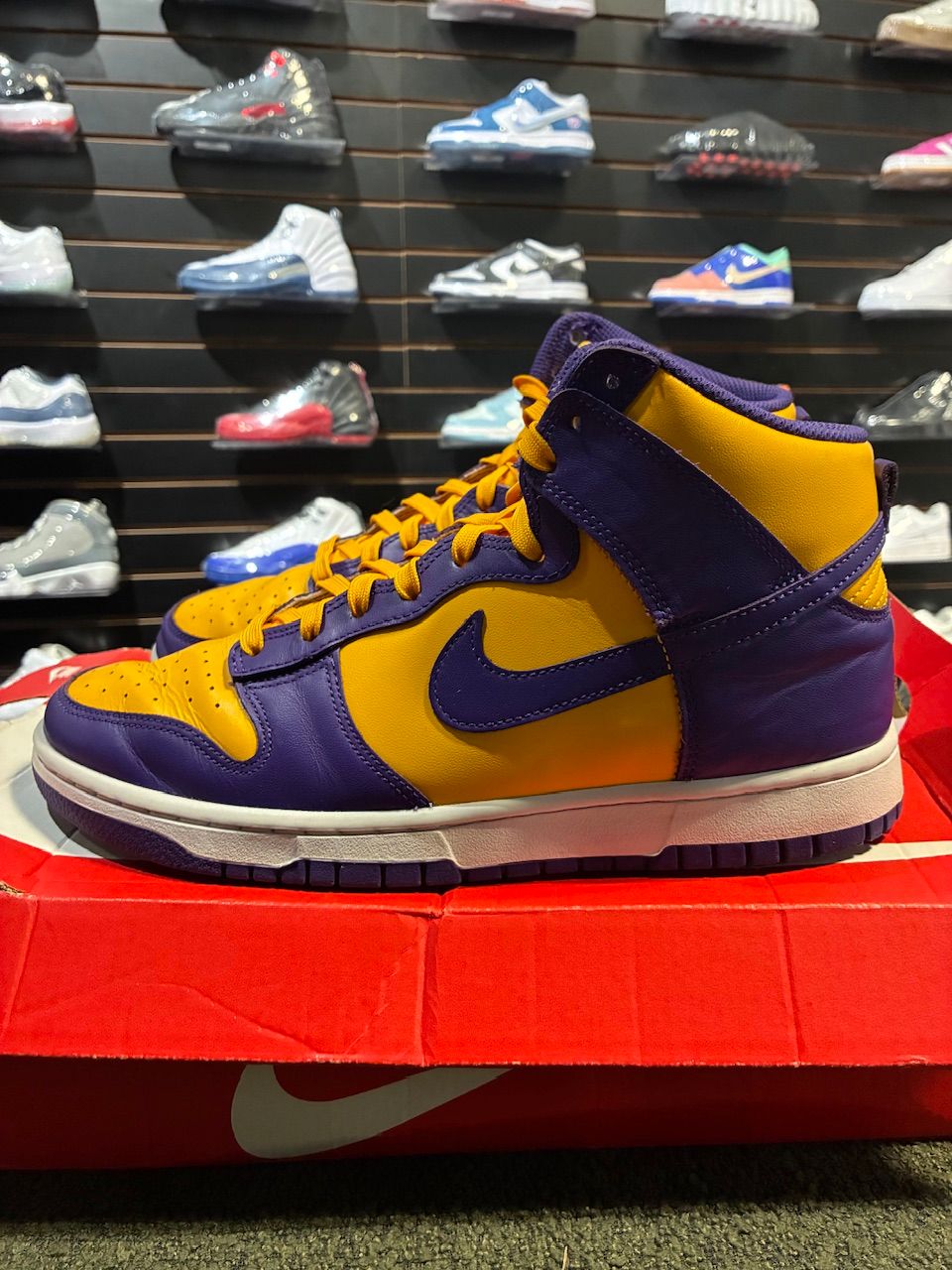 Nike Dunk High Lakers - Used/Worn