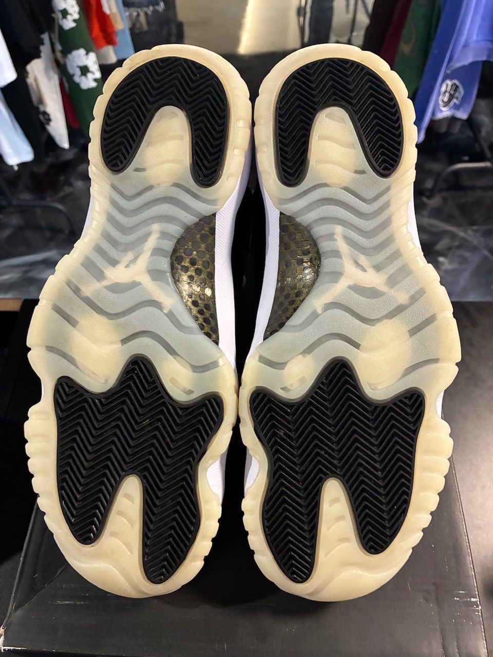 Jordan 11 Retro DMP Gratitude (2023) - Used/Worn