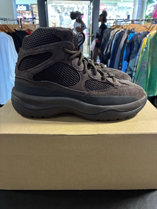 adidas Yeezy Desert Boot Oil - Used/Worn