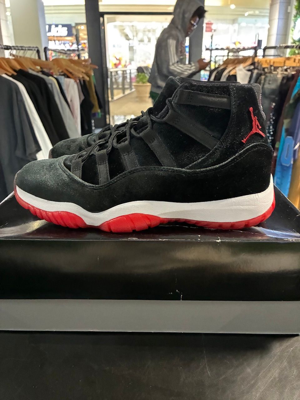 Jordan 11 Retro Bred Velvet (Women's) - Used/Worn