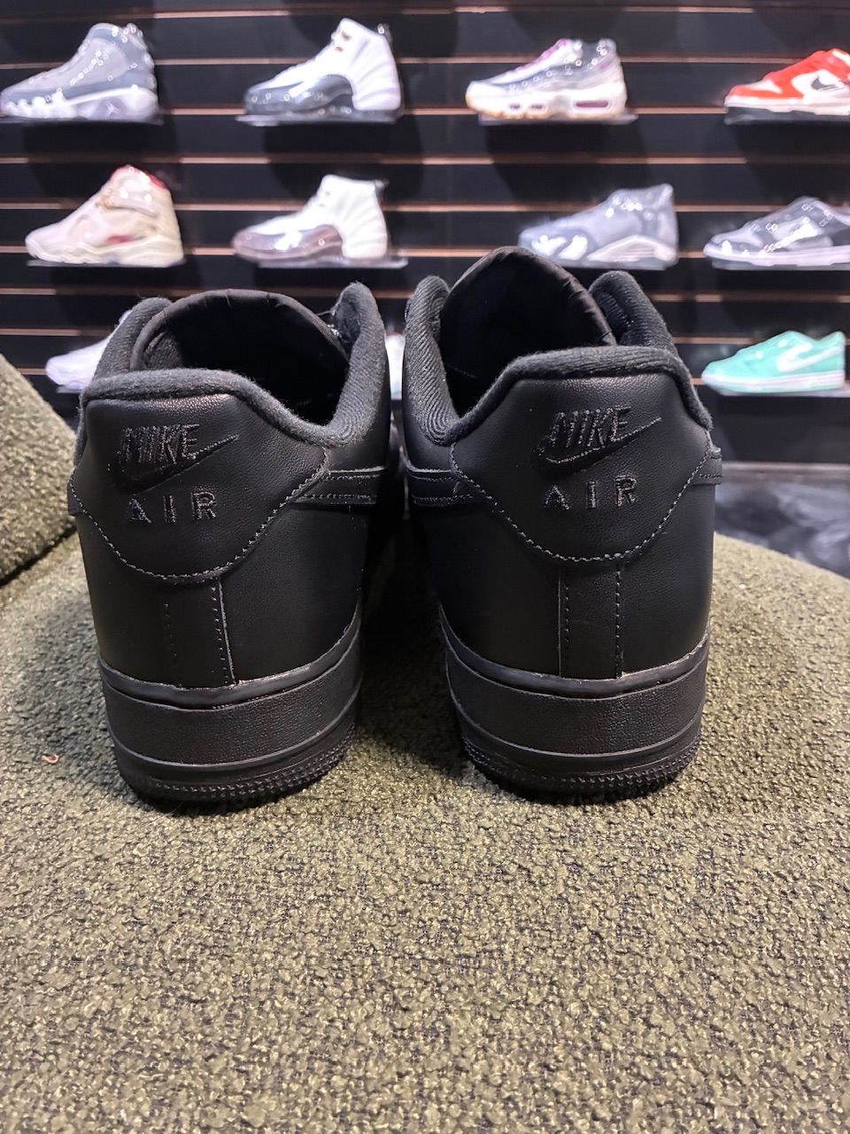 Nike Air Force 1 Low Supreme Black - No Box/Used